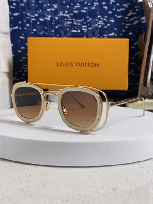 ルイヴィトンサングラス正面デザイン